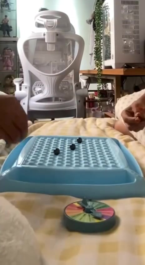 🔵تحدي كرات المغناطيس الممتعه🔵

🔵لعبه التحدي بشخصين او اكثر 
🔵لعبه ممتعه و تعمل على الذكاء 
🔵و قوة ملاحظة المكان الفارغ 
🔵لوضع المغناطيس فيه
🔵تنتهي اللعبه عند انتقال كرات المغناطيس 
🔵باكملها الى الطرف الاخر من اللعبه 

السعر خاص
🚘 يوجد خدمة توصيل لجميع محافظات العراق ٤ الاف 🚘


**إذا كنت صاحب هذا الإعلان وتريد حذفه لأي سبب، رجاءا أرسل رسالة إلى الدعم الفني**