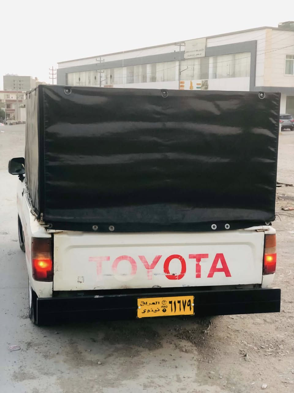 بەناوی خوا
تویتا پیکاب تاک قەمەرە ١٩٩٠
گێر و مەکینە کرۆسیدا 
بەشەرتی ئاڕم و ئەوەلیات و بەناوکردن 
ئاڕمی سلیمانیە کارەبای و ناوداشبل ئەکسل و گێر بەشەرت 
بەرەدەرگای تازە سەیارەکە کامل تەعمیرە ناوەی لە دەرەی جوانترە 
پاتری و کابرێتەر لۆکە و خۆم گەرمی بیلاد بۆ دانوەتەوە تازەیە بەشەرت  تایە وەسەتە نرخی ٣٨ گەڵاو مەجالیکئ کەم
سەیارەکە ئیماڵی خۆمە و لەژێر ئیشایە موشتەریت تێل بکە 
بلەخزمەتام
***********
