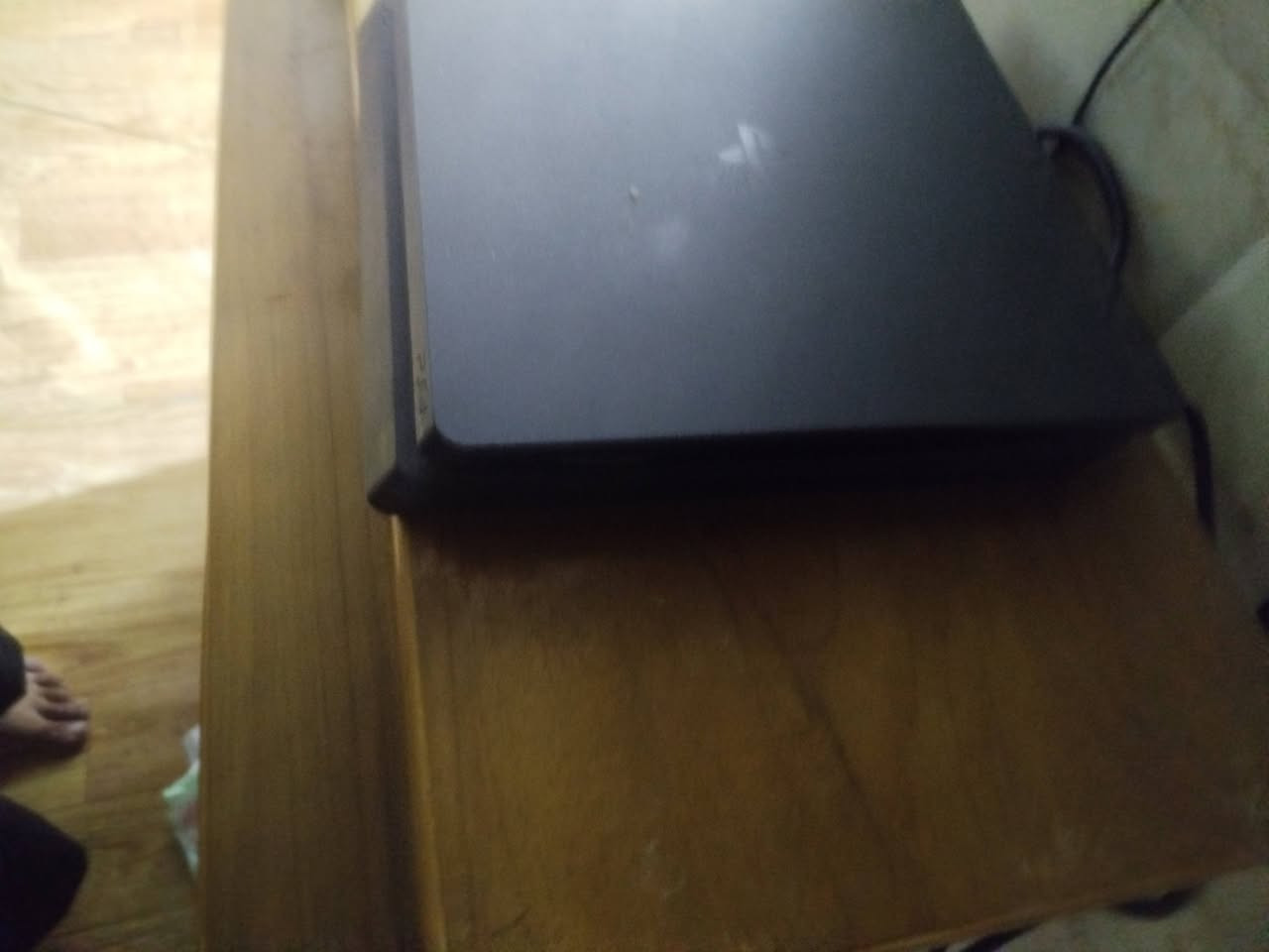 بلي 4 سلم مهكر  مع جويستك 2 استخدام اقل شهر  البلي جديد مثل ما موضح بصوره  موقع كربلاء المقدسة الرقم ***********. السعر 320 وبي مجال
