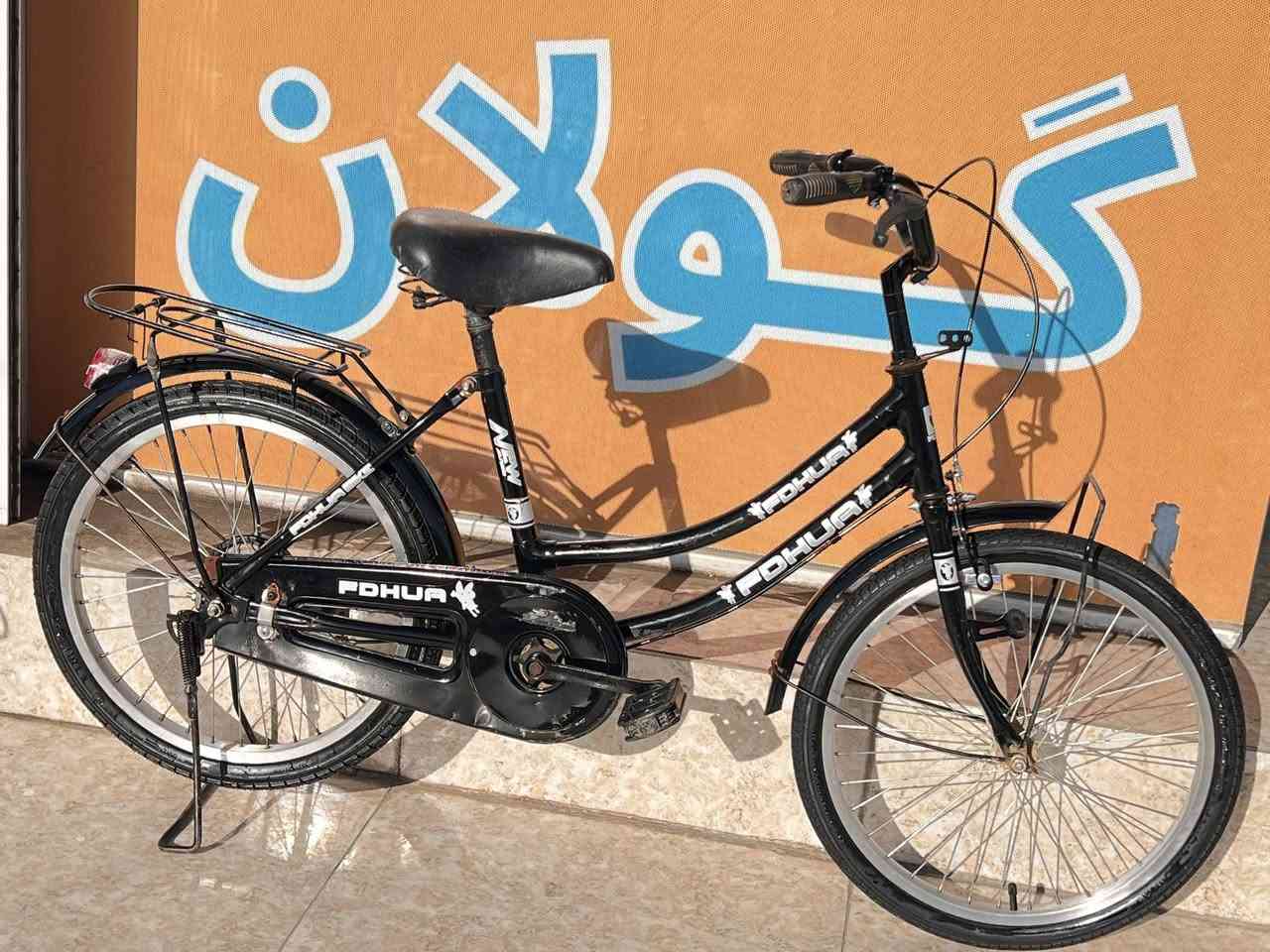 باسكيل ياباني باله حجم 20 شرط نظافه بدون اي عيب شلونه بل صوره هيج سعره 60 قفله شراي خابر وتدلل *********** ملاحظة اروس شعندك باسكيل عاطل لو حته صغير تحياتي للجميع
