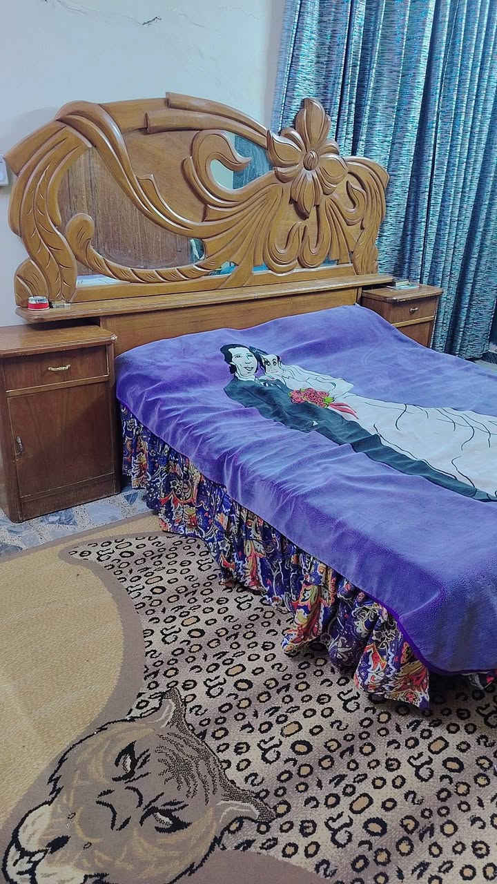 غرفه حطاطة عراقيه مستخدمه
السع٤٥٠ مكاني الغزاليه
*********** مستعجل عله البيع
