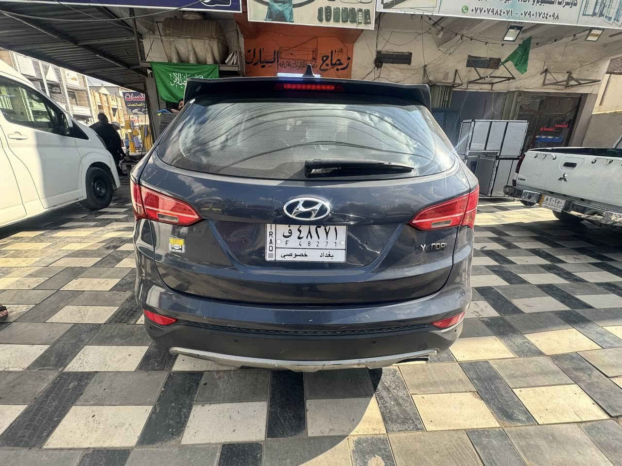 للبيع فقط سنتافيا ٢٠١٦ محرك ٢٤٠٠/جيدي اي وارد امريكي حادث جاملغ خلفي وجنطه ولبنيدمحرك  مفتوح صدر جديد جاهزه للخير سعر ١١٧ وبيهة مجال قليل العنوان شعب شارع عدن مجاور مطعم حجي عادل /***********
