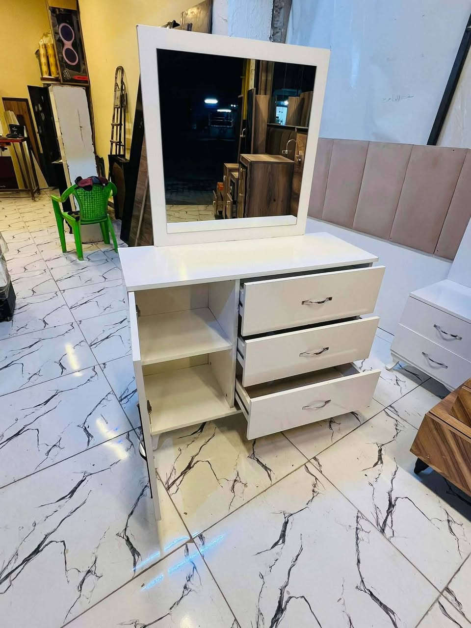 500 مع شد ونقل داخل بغداد مجاني +طابوريه هديه
@إشارة


**إذا كنت صاحب هذا الإعلان وتريد حذفه لأي سبب، رجاءا أرسل رسالة إلى الدعم الفني**