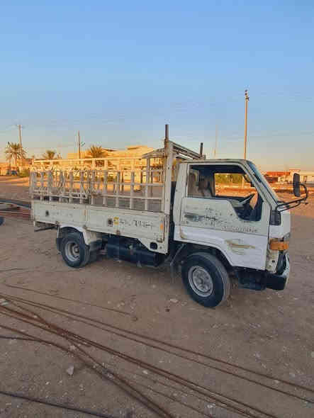 سلام عليكم  داينه تويوتا للبيع موديل 98 مكينه 2y شاصي مكفول تخم تاير جديد أمامي خلفي  رقم صلاح الدین بدي ثابت قمارة قلاب سنوية مجدده لغاية 27 مكاني ديالى السعر 47 وبي مجال رقم الهاتف  *********** -***********
