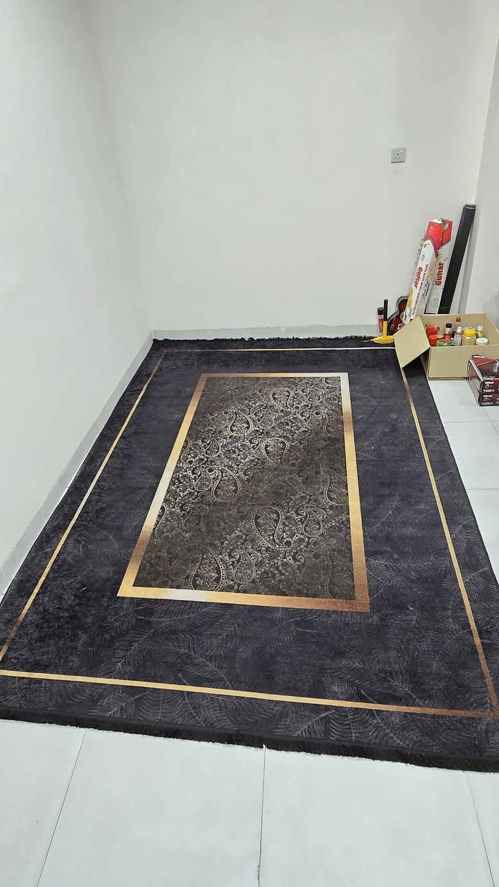 كنتور  ١٠٠ الف
سجادة ( زولية) لون اسود قياس 310x205.   ٤٠ الف
زولية غرف لون بني عدد 3  ١٠٠ الف

للاستفسار *********** وتس اب
العنوان اربيل نهاية شارع سورچي أربيل, العراق
