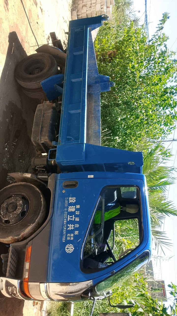 كنتر بزون لبيع مكفوله كفاله عامه شاصي ومحرك وكسن وكير كرهبيات كله شغاله ما ذب عليه ربع كبل لشارع مكان كربلاء سعر نتصل ***********
