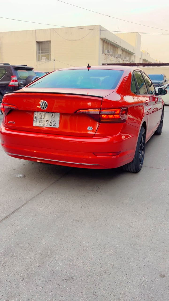 سلام عليكم جيتا 2019 بغداد بسمي رقم وهزه جدد سياره جديده بمعنه الكلمه كل نقص مابيه بيه بس البنيد مصبوغ فقط بدون دواخل ويل حجم 17 تخم تاير جديد ماشيه51 تبريد ثلج منضومه جديده 
لد خلفي امامي دبل سويج مكان بغداد الصالحيه
السعر 127 ماكو هيج سعر وبيه مجال كلش بسيط
*********** حجر الصلنصه موجود بلادي
لون مشمشي مميز كير 8 نمر قتصاديه حيل بغداد, العراق
