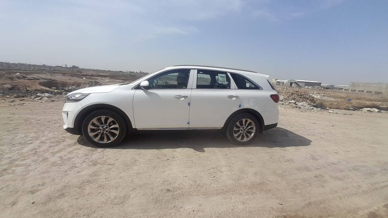 سلام عليكم سورنتو موديل 2019 خليجي نصف فول 6 سلندر كفاله عامه معه سونار  تحويل مباشر  ماشيه 72 الف كيلو  متر  السعر 240ورقه المكان بغداد بسمايه للتصال ***********{*********** بغداد, العراق
