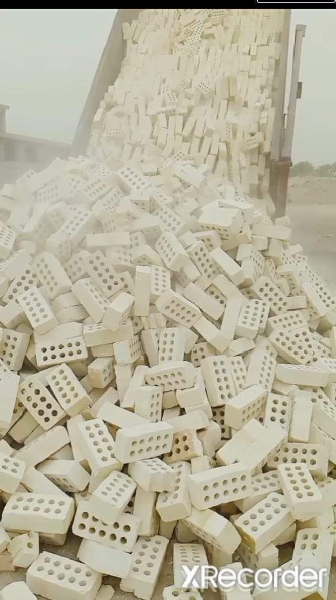 ✅.تجهيز طابوق إلى كافة محافظات العراق بسعار خيالية
✅طابوق خالي من املاح 100٪ يمتاز بجوده عاليه 
✅يوجد 8000  معا زياده 500 
✅ يوجد 4000 وزياده 300
✅يوصلك خلال ٢٤ ساعه
✅ويانه مراح تتعب يوصلك لباب بيتك بأفضل جوده
✅طابوك مشروط من حيث العدد ونوعية
✅قالب عدل وقياس واحد
✅يتم رفض طابوكه ذا خلاف الشروط المذكورة
✅ للحجز اتصل على الارقام 
      ***********
***********
