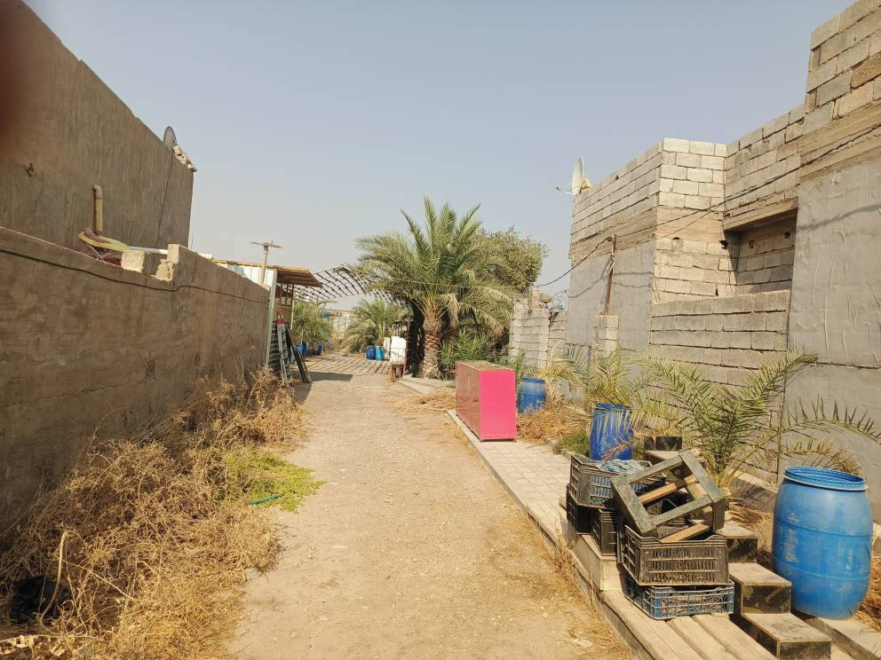 السلام عليكم قطعة ارض للبيع طابو زراعي بسمنة المساحة 500 متر والقطعة بيها غرفتين  حلوة ومرتبة العنوان قرب الفضوة الاستفسار ***********
