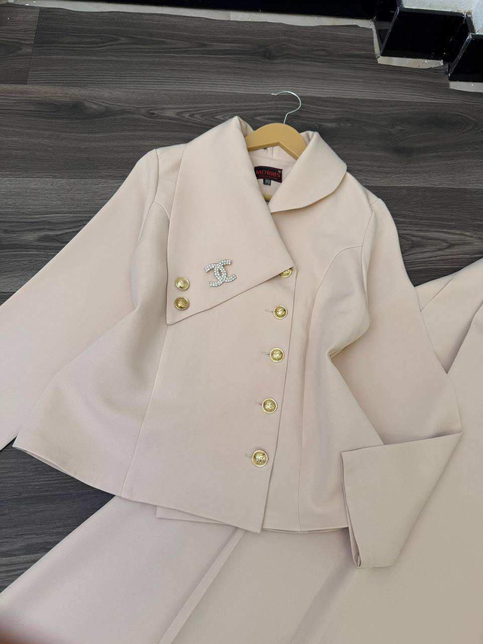 الازياء هي شيء مؤثر في عالم الموضة،♥️
تتميز بأسلوبها الفريد والجريء.
(عليه توكلت وعليه يتوكل المتوكلون

🌸طقم قطعتين دابل كولتي عالي🌸

السعر ⚡️ 39 توصيل مجاني

القياسات- 38 40 _42-44-46-48


**إذا كنت صاحب هذا الإعلان وتريد حذفه لأي سبب، رجاءا أرسل رسالة إلى الدعم الفني**