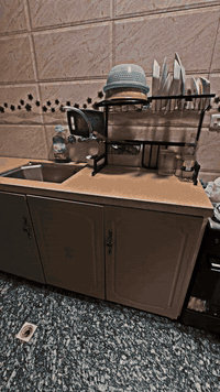 سلام عليكم اثاث كامل للبيع مكاني بغداد السيدية الي يريديهن يتفضل خاص أو واتساب *********** وايضاً تخم قنفات عندي
