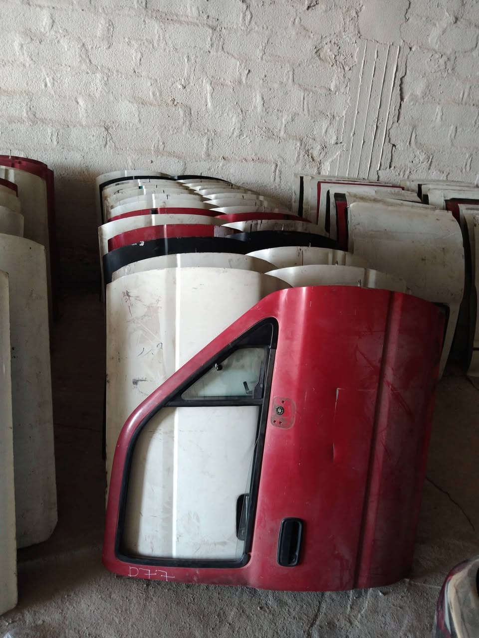 قطع غيار تويوتا بكم ذي قار ناصريه قضاء النصر /***********//***********
