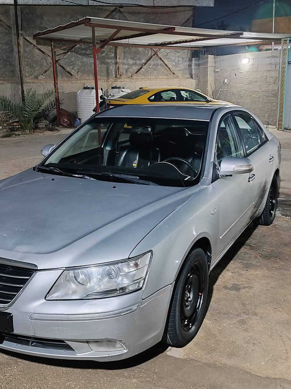 سلام عليكم سوناتا موديل 11كوري مكينه 2000رقم بابل سياره بيه4قطع صبغ بدون تبديل وبدون ضربه مكينه كير جدد خط واحد مكينته بانزين حداديه وتايرات 75بل ميه سياره الباقي خير من الله مابيه شي وشرط التحويل سياره عارضها ب55 وبيها مجال قليل المو شراي لا يخابر رجائاً ***********
