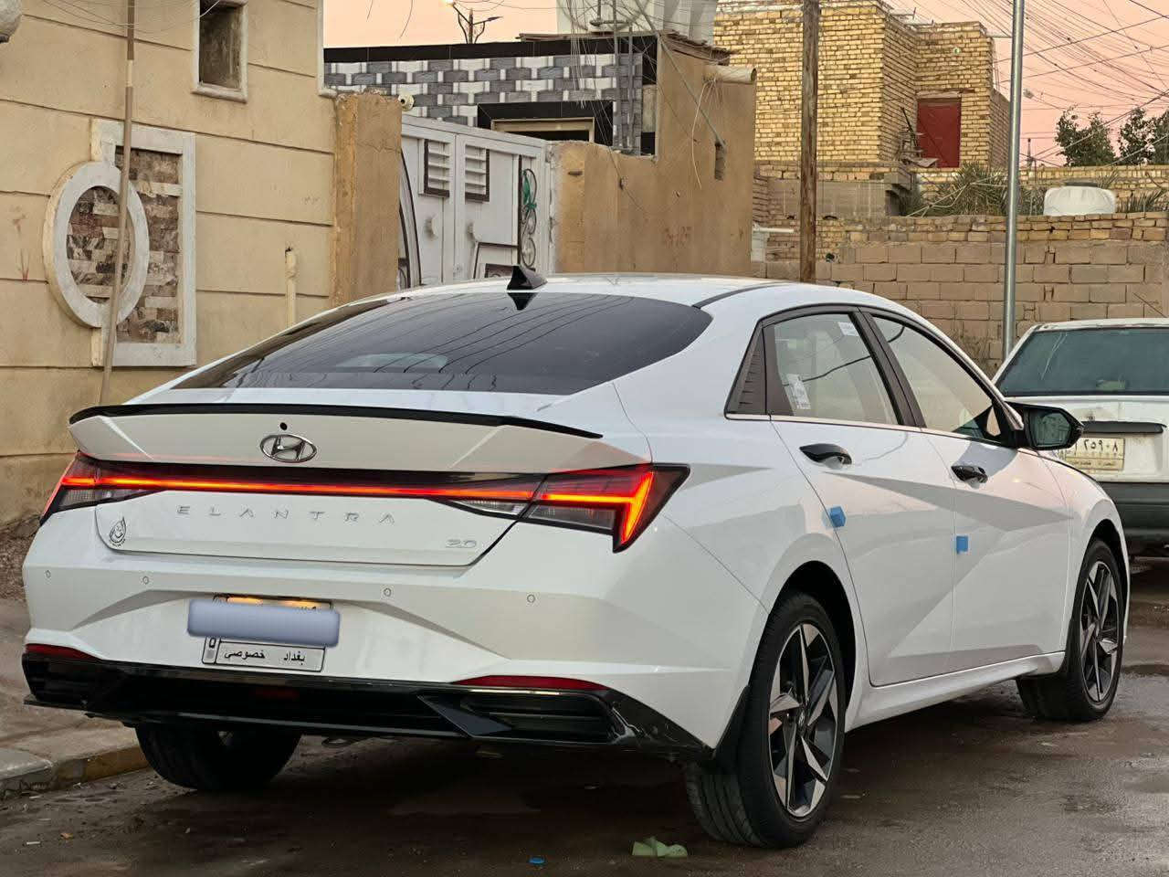 آلنترا 2023 خليجي  بغداد حره مشروع وطني تحويل مباشر 
محرك 2000 دوش المرغوب 
وارد خليجي كفاله عامه من الضربه وصبغ وتبديل وبارد وشخوط  
فول مواصفات واحد ع واحد 
بصمه تشغيل بصمه أبواب تشغيل عن بعد جنطه ذكيه عند الاقتراب فتحه سقف لد نهاري بگلايت LED يشتغل كله حساس أمامي خلفي اشاير بالمري مري شفط شاشه كبيره كامره دواره تحگم جيهتين مثبت سرعه 3 انظمة قيادة عادي إيكو سبورت سرعه دسك أمامي خلفي دواخل بيجي وعسلي ويل گب گروم حجم 17 عدد 5 سبيره بعده مانازل ماشيه 75 الف  تبريد قطعتين مري ترحيب يدات ترحيب عند الاقتراب  ع وضع الشركة السيارة من حدادية وتبريد ومن كلشي الارضيه مغلفه جلد سيارة استخدام شخصي وعليه إدامه كامله مع سستم كامل 
  السعر...(184)....وبيه مجال   للاستفسار اتصل 

***********/// ***********
