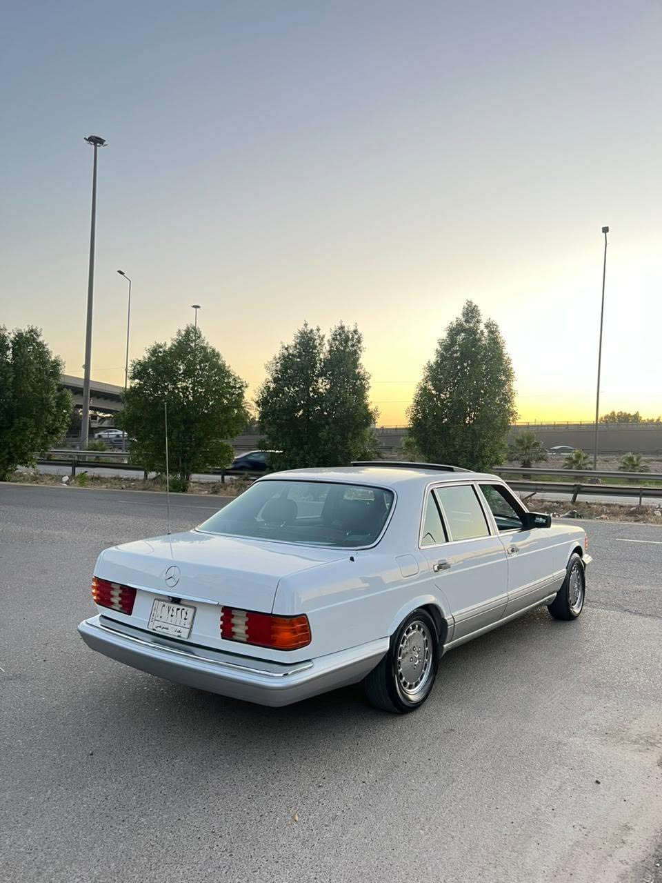 مارسدس SeL 300  موديل 1988باب طويله فول سياره سلايت كشنات كهرباء سترين كهرباء بيها قطع صبغ
سياره جاهزه ع آخر حبايه 
السعر 110$ 
مكان السياره بغداد حي الجامعه 
☎️ ***********
