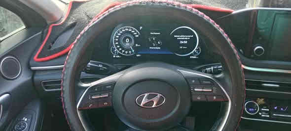 سوناتا موديل 22 فول لون سمنتي مميز ممرقم فحص حره بأسمي حادثه بارد وربع بالجاملغ الأمامي حار الايربكات كله سليمه السياره ليبر واحد ولا قطعه مبدله السياره حلوه ومرتبه اكفله الك بالمكاتبه  بيع او مراوس حتلو معوقين 
السعر المطلوب 170بيه مجال 
الصور الحادث موجوده بالمنشور 
متواجد على فيس 
***********
