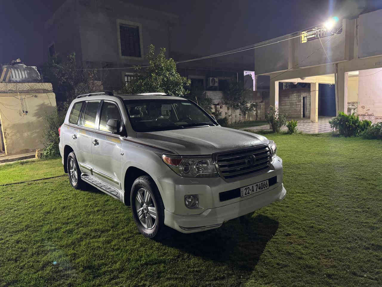 سلام عليكم لاندكروز 2013 VXR مواصفات لكزس محرك 8.75 خمس بصمات صندوق كهرباء عداد زيبق خمس كامرات سيدي سته أقراص جنجر ثلاث شاشت بلاديه تشغيل عن بعد مري قلاب مري شفط كراسي تدفئه تبريد هيترات رادار امامي ستيرن كهرباء حزن ميموري كشانه لخلفيه كهرباء داخل صاج ملكي فول مواصفات أعلى فئه بيه هواي مواصفات كفاله عامه من صبغ تبديل بارد كفاله من رصعه شخط كير محرك برغي مامفتوح بيه سياره كله عله وضع شركه سبير شركه مانازل ارضيات شركه مامشدوده اطفائيات عدت شركه بصمات شركه ثنين كلهن بيه ماشيه 93 حقيقي سياره مال جناي وبسمي سعر 390 وبيه مجال لعنوان لانبار رمادي رقم لهاتف ***********
