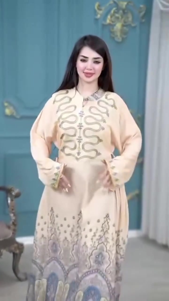 فستان صباحية العيد وصل😍تحفه فنيه الالوان والموديل
خامه كشمير ناعمه الاصليييييي
متوفر قياس عادي وخااااااص 
و٣ الوان 
للاستفسار مراسلتنا خاص 
متوفر توصيل داخل السماوه ولجميع محافظات العراق 🇮🇶 
.........
#اكسبلور_فولو #explorepage #الشعب_الصيني_ماله_حل😂😂 #ملابس #ملابس_نسائيه


**إذا كنت صاحب هذا الإعلان وتريد حذفه لأي سبب، رجاءا أرسل رسالة إلى الدعم الفني**