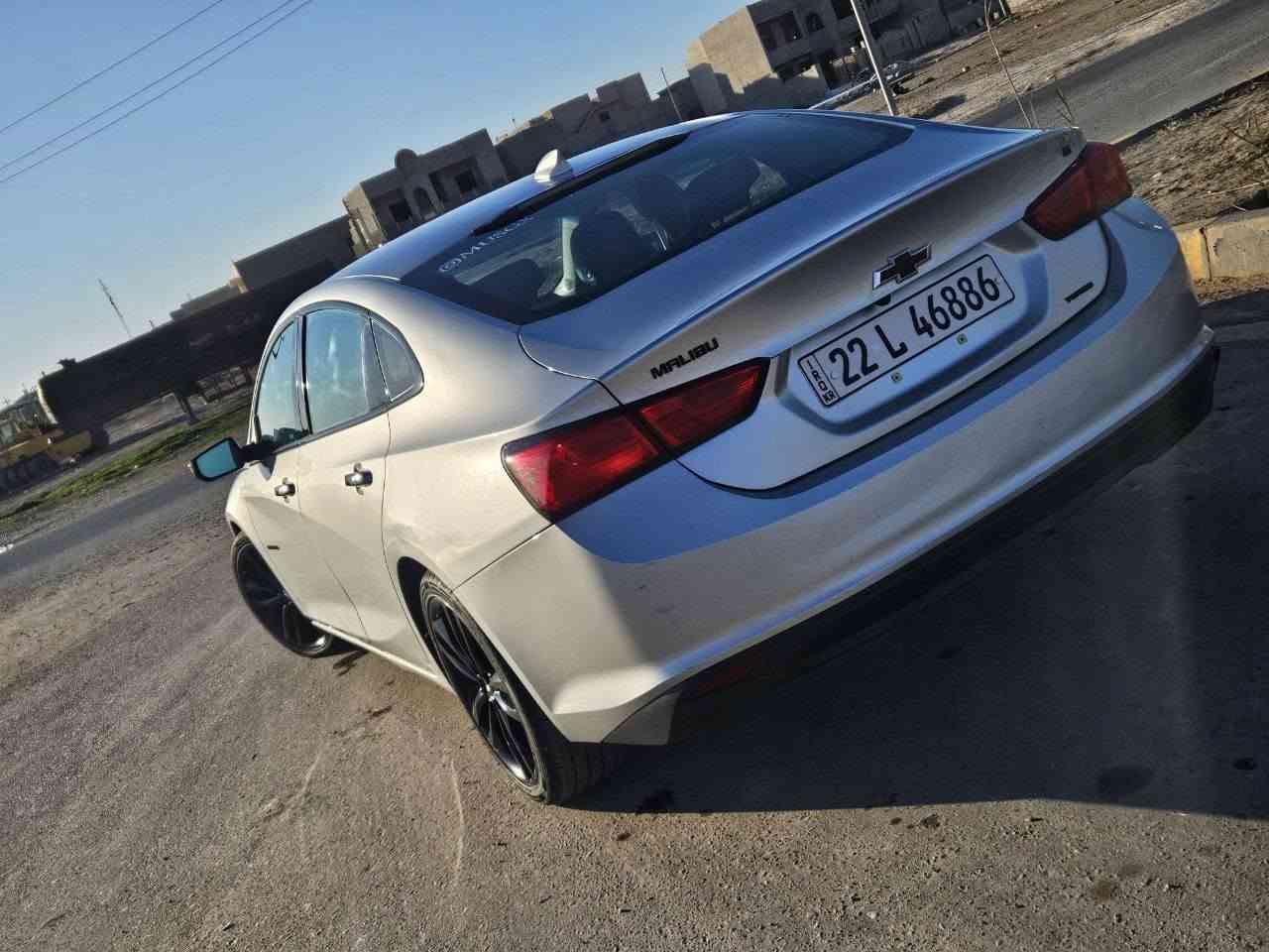 Malibu 2018 LT Redline
كير AT 
داخل جلد اسود + المقاعد الاماميه ثنينها كهرباء 
تدفئة كراسي 
شاشه كبيرة كار بلي واندرويد اوتو 
شاشه اعطال ملونه + عداد ١٦٠
تبريد قطعتين + منافذ شحن سريع وكهرباء
نظام صوت بلادي ٩ سماعات من Beats Studio 
ويل ١٩ اسود بلادي  
مري سود + اشاير بالمري 
٤ بصمات والصندوك قاصة + تشغيل عن بعد
السياره ماشيه ١٤٠ الف كيلومتر 
رقم اربيل مميز دولي شرط التحويل
حادثها جاملغ وبنيد جهة السكن بدون دواخل
وبيها بارد يم قبغ البانزين قليل كلش موضح بالصور 

السعر 100$
***********
