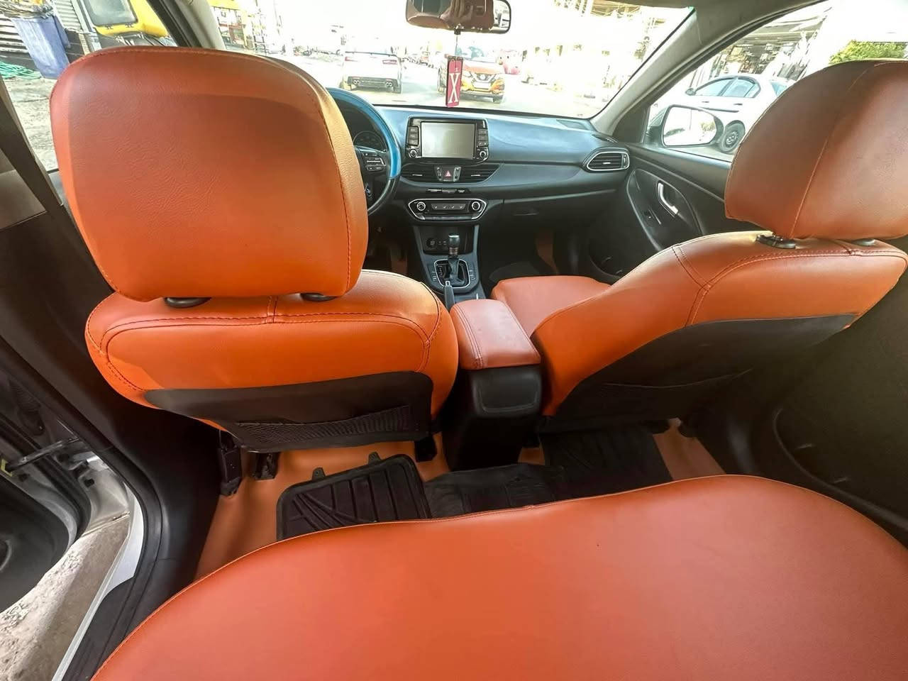النترا gt 2019
وارد امريكي حادثها كما موضح بلصور بسيط لا شاصي ولا لغد 
كير محرك تبريد كله مكفول
مكانها كربلاء حي الميلاد
السعر ١١٧ وبيها مجال بسيط 
***********
