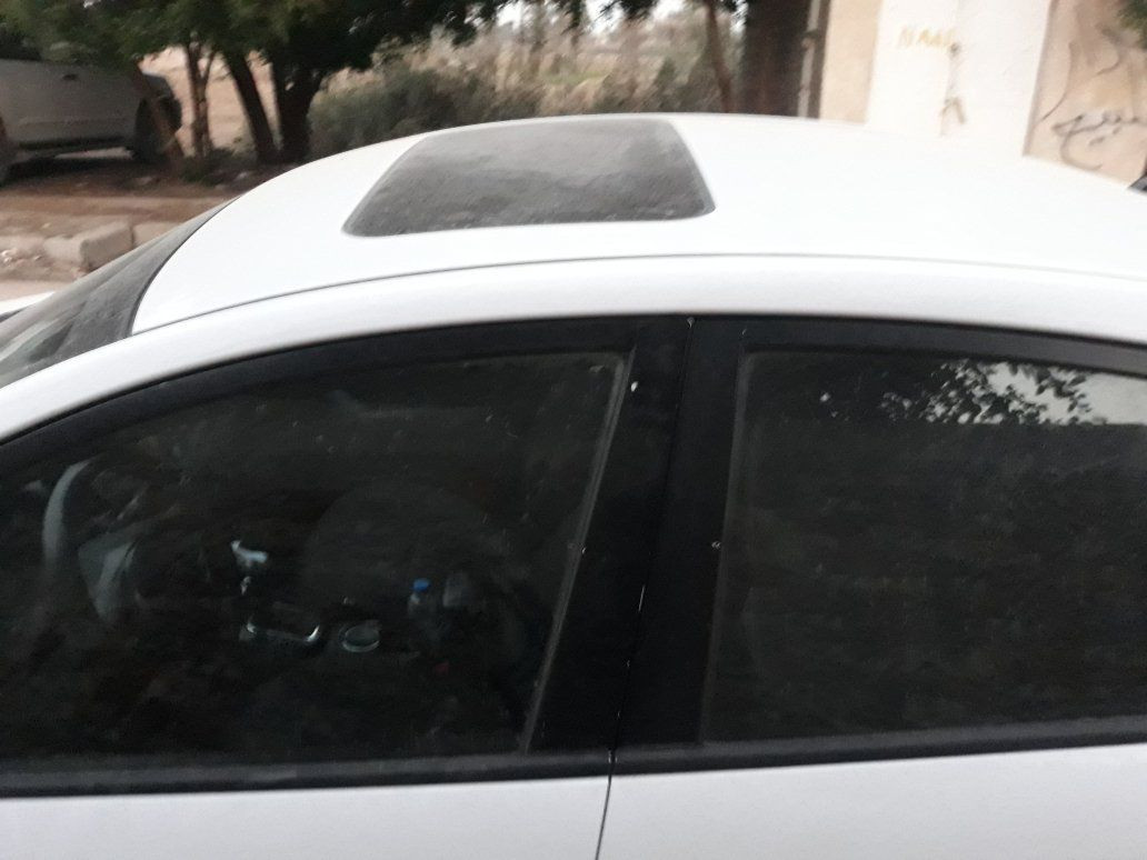 السلام عليكم 
كيا سيراتو ٢٠١٢ رقم ميسان بسمنا 
ماشية ٢٤٠ الف مكينة جديدة ١٦٠٠ كير ٦ نمر 
بصمة تشغيل فول مواصفات 
بصمات ٢ وي السيارة سنتر لوك مري شفط ه اي مواصفات بيهة 
سيارة كلش ناعمة ونظيفة 
السعر ١٠٠ المكان ميسان العمارة 
***********
