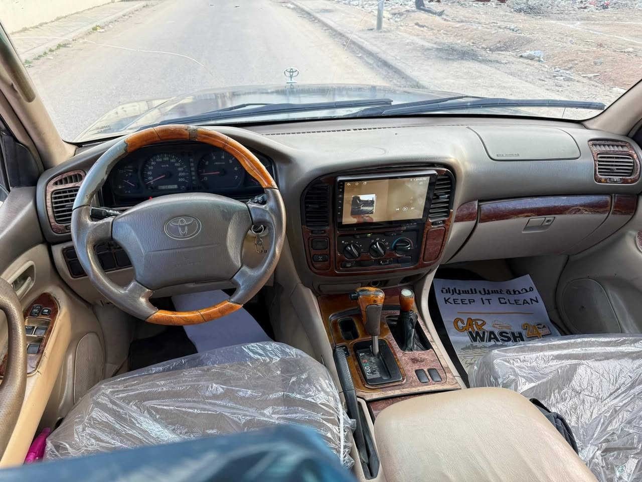 لاندكروزر مونيكا 2006 دخول جديد كص قماره فقط جاهزه محرك كير حداده تبريد كله بشرط السع٥٥ مكان النجف للاستفسار ***********
