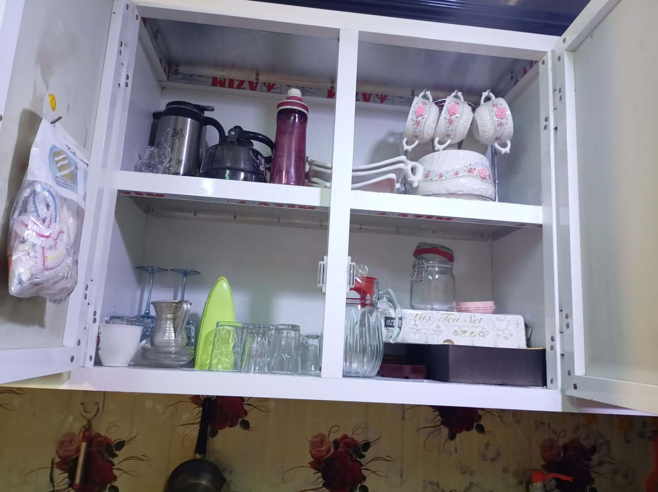 كاونتر مرمر ثقيل 3 امتار  نظيف جدا و تكمة  كلفني مليون و نص .. رايدته ب 650 تحولنه لمكان اصغر 😔


**إذا كنت صاحب هذا الإعلان وتريد حذفه لأي سبب، رجاءا أرسل رسالة إلى الدعم الفني**