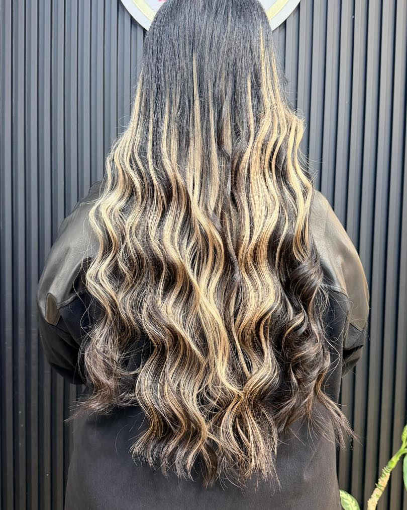 بنات سوينا عروض لشهر رمضان من صالون ايڤا المنصور الرواد شارع مول المنصور للاستفسار ***********
صبغ وتخصيل جميع اطوال الشعر 50 الف
سحب وصبغ جميع اطوال الشعر 50 الف
تسريح جميع اطوال الشعر يبدي من ال50 الف
تركيب جميع التقنيات للشعر الطبيعي
ادامه جميع التقنيات سعر الخصله 1000 دينار
حف وتنظيف بشره بمواد اصليه 15 الف
تنظيف قدم 10 الف
تسريح جميع اطوال الشعر يبدي من ال50 الف
هذا العرض لمدة خمسة ايام سارعي بالحجز
