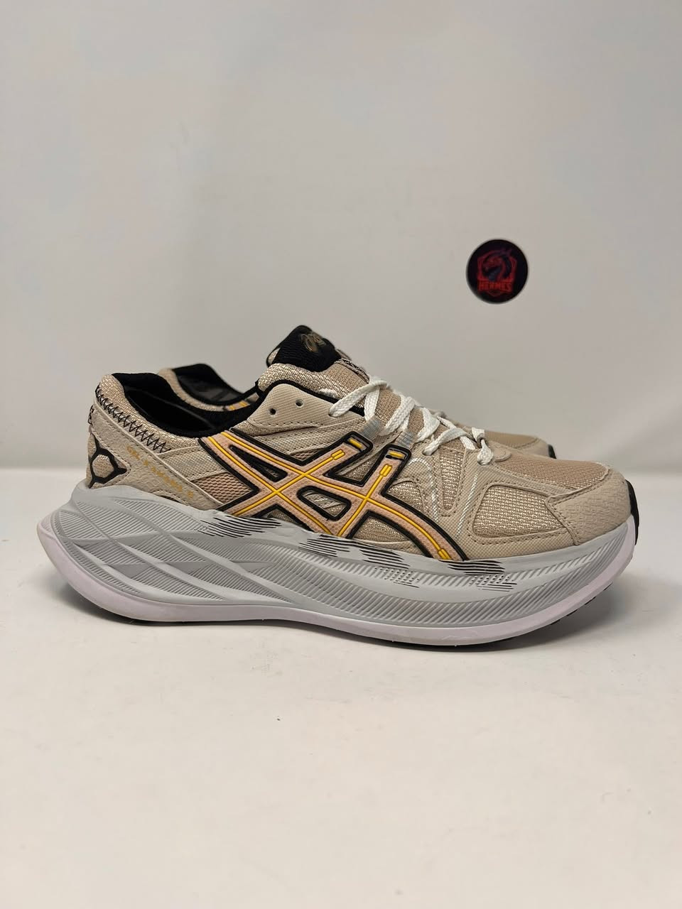 متوفر ✅
Asics
الحجم:41(26سم)
الوصف: باله فيتنامي نظافة 💯، فوم مريح ونازك قطعه تجنن

السعر:  35  الف دينار عراقي.

🚚 يوجد توصيل لجميع المحافظات وجميع المناطق في العراق

ادخل انستا شوف القطع القويه المتوفره 
https://www.instagram.com/hermes.storex?igsh=MTQwdWQ4OTZ1YmxoMg%3D%3D&utm_source=qr


**إذا كنت صاحب هذا الإعلان وتريد حذفه لأي سبب، رجاءا أرسل رسالة إلى الدعم الفني**