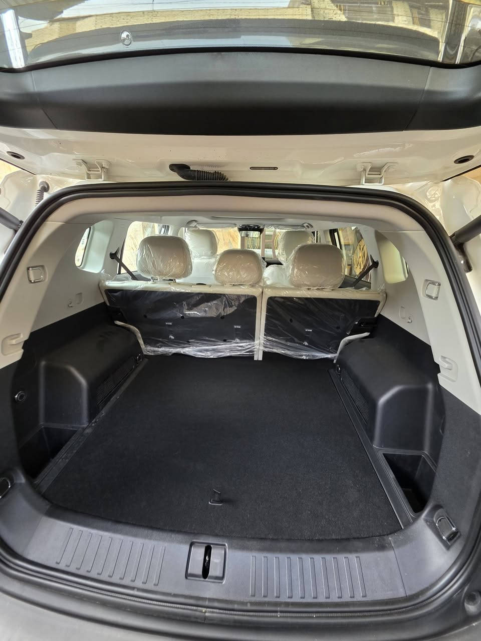 السلام عليكم 
للبيع جيتور T1 لكجري فول مواصفات للاخير زيور ماشية 100 كيلو فقط مكفولة كفالة عامة /السعر 38 مليون وبي مجال للاستفسار ***********
