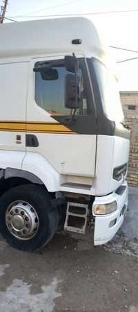 للبيع موديل 2005 رقم صلاح الدين مسجل فلات محرك 420 محور كير حصيره مكان...