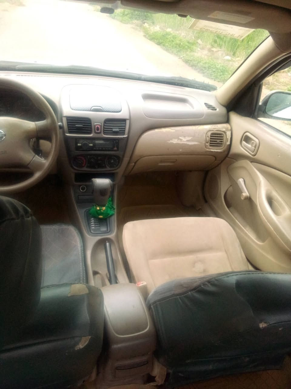 للبيع سني ياباني ٢٠٠٩ بغداد محرك ١٨٠٠ الون ابيض سعر شده ١٠٠ ورقه عنوان التاجي قرب معمل الغاز أو المصابيح بسمي تلفون ***********
