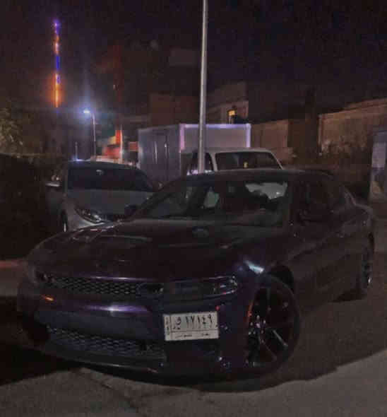 جارجر لون بنفسجي المميز
‏🚸CHARGER  

الموديل :2020. 🏀
‏ماشية 65
الســعر210 وبيه مجال
المحرك : V6.  3.6L .✅

المواصفات 😗 * 
•  جناح خلفي 
•  ويل قياس 20 انچ
•  ستيرن رياضي . اس ار تي
مقاعد حضن جلد
•  نقطة عمياء . 
•  مصابيح أمامية زنون . 
•  كشافات الضباب زنون . 
•  المصابيح الأمامية مع LED . 
•  حساسات . 
•  شاشه كبيرة مع نظام ملاحة نفكيشن GPS .
•  الشاشة مع اوپشنات SRT . 
•  سستم صوت .
دركة SRT
•  مقاعد أمامية كهربائية عدد 2 . 
•  مقاعد أمامية وتدفئة وتبريد . 
•  مقاعد خلفية تدفئة . 
•  تشغيل عن بعد . 
•  تدفئة ستيرن . 
•  محدد سرعة . 
•  تلفون بلوتوث . 
•  كاميرا خلفية .
•  مرايا متحسسة للاضاءة العالية 
•  دخول ذكي (بصمة) .
حادث قطعتين و بل عراق تحولبت 
اي استفسار ارسال عل وتساب فقط
للاتصال ع الرقم
***********
