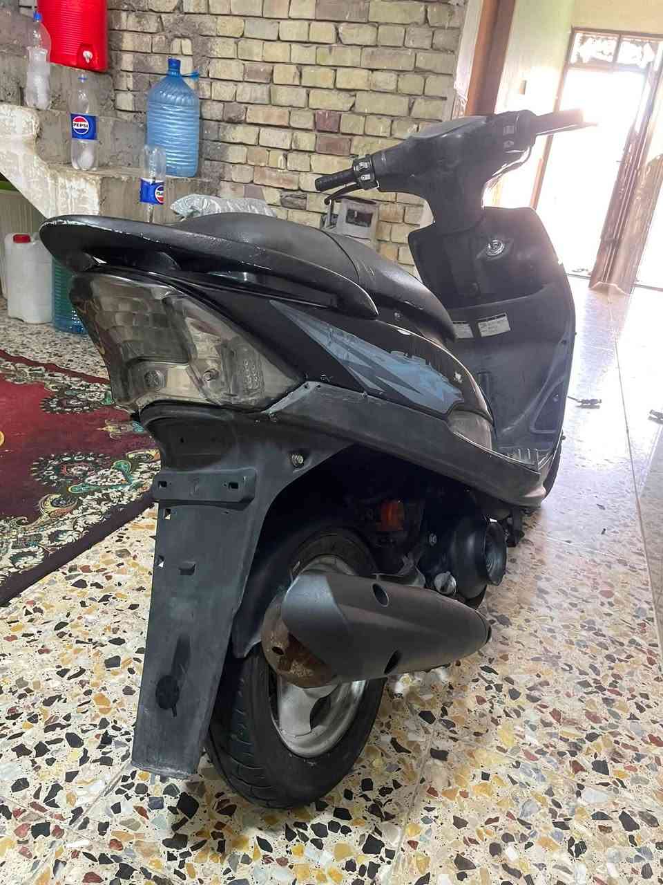 سلام عليكم شباب دراجة ماكس عدله دراجه ختم واحد مكينتها بلاديه نصبتها حلوه سعر ٦٠٠ وبيها مجال تواصل ***********
