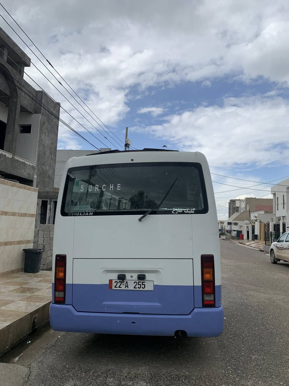 کۆستەر نیسان بەنزین و غازی ١٢٠ لیتری مۆدیل ٢٠٠٢ رەقەم ئەسلی  گێرو مەکینە و ئەکسل بەشەرت مەکینە تۆزیک بوخاری هەیە سیارە بێ سبوغ تەنها شینەکەی پەمپە  تەبرید بەشەرت  سێ گەرمی بیلادی و سەماعە سیارە ٦ تایی نوێ  هتد ژمارەی مۆبایل + واتساب ـ  ***********   ***********
