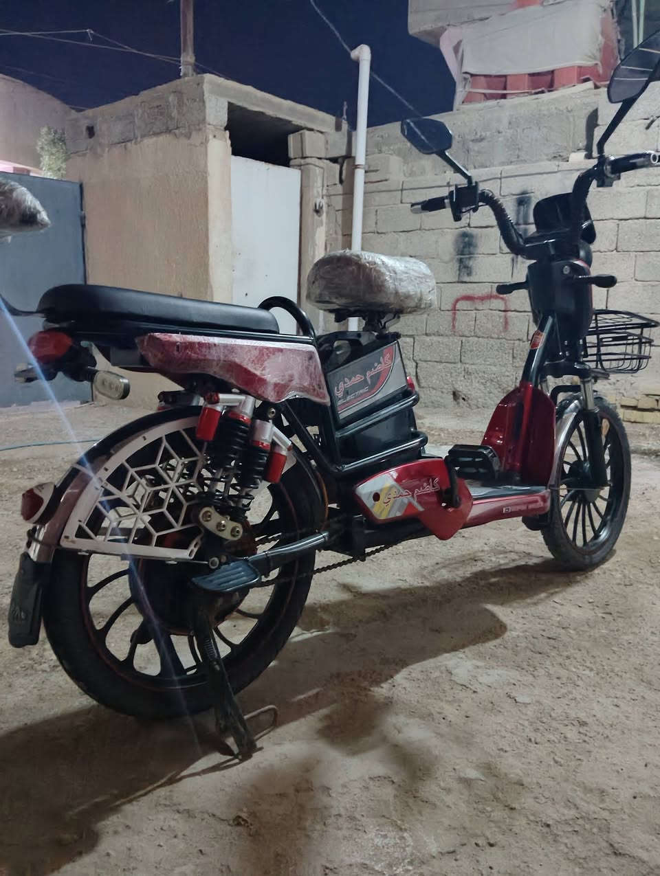 سلام عليكم دراجة شحن حجم كبير
الدرجه نظيفة مثل ما موجود بالصورة فقط الهورن عطلان يحتاج تبديل
سعرها 300 وبيه مجال 
مكاني واسط قضاء الأحرار 
متواجد خاص.


**إذا كنت صاحب هذا الإعلان وتريد حذفه لأي سبب، رجاءا أرسل رسالة إلى الدعم الفني**