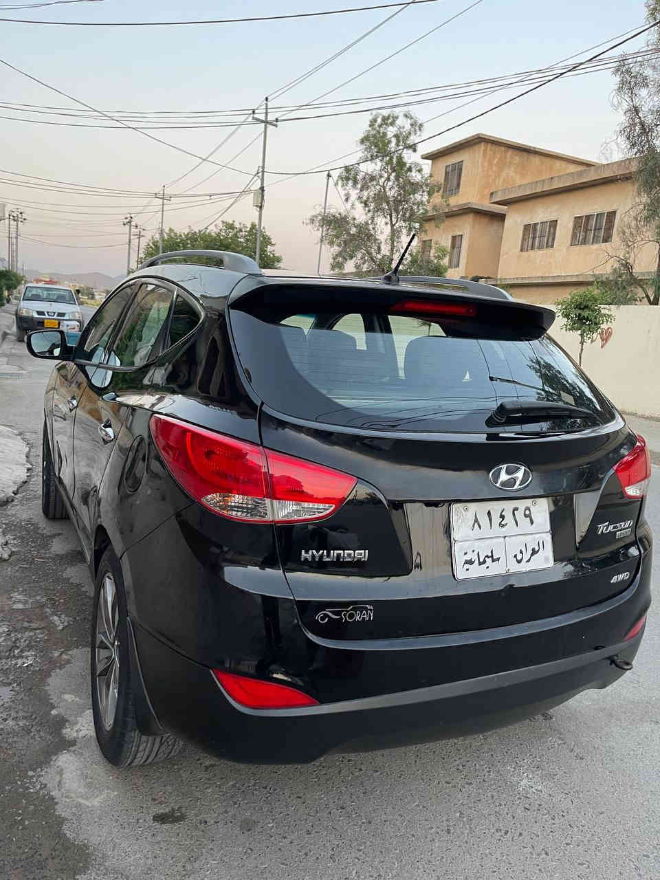 سەیارەکە فول limed 
مۆدێل 2010 پانۆڕاما و بەسمە
گێڕ و مەکینەی نەکراواتەوە 
سەنەوی نوێیە بەناوی خۆمەوەیە
تەنها دوو پارچەی دواوەی بۆیاغە 
تەنها 160 هەزار ڕوشتووە
نرخی 127$
بۆ پەیوەندی ***********
شوێن/ڕانیە ، حاجیاوا رانية, السليمانية
