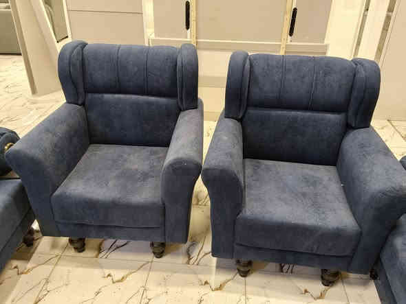 تخم مودرن عراقي شغل ممتاز جميع اجزاء هيكل التخم بلوك قماش تركي مخمل ارجل خشب متكون من 10 مقاعد مع إمكانية الحذف أو الاضافه في عدد المقاعد أو تغير اللون متوفر الآن في معرض الشركه الكائن طريق رفاعي نصر مجاور جامعة اوما الاهليه للاستفسار اكثر يرجى الاتصال على الارقام التاليه
***********
***********
*********** واتس فايبر تلگرام 
البيع بطريقة النقد والاقساط 
الشد والنقل داخل محافظة ذي قار مجانا
