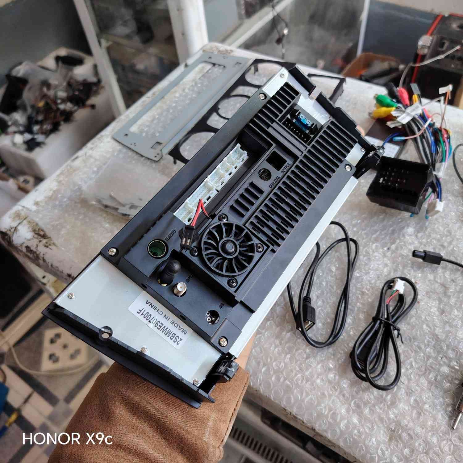 🔥 شاشة BMW الجيل الجديد.. سرعة ونظافة ومواصفات فول! 🔥
​نص المنشور:
​لا تدور يمنة ويسرة.. القطعة النظيفة والراقية صارت بين يديك! شاشة أندرويد لسيارات الـ BMW (E90/X1) بمواصفات "طيارة":
​🚀 شنو المميز بهاي الشاشة؟
✅ نظام طيارة: سريعة جداً وما تعلق، وتدعم Wireless Carplay و Android Auto.
✅ أنتينا وشريحة: تدعم شريحة 4G، يعني إنترنتك وياك وين ما تروح.
✅ تبريد داخلي: بيها مروحة تبريد أصلية حتى بتموز تبقى باردة وأداؤها مستقر.
✅ شد بلاد: فيش بفيش، بدون أي كص أو تحوير بظفيرة السيارة (شد واطلع).
​📸 شوف الصور واحكم بنفسك على نظافة الملحقات والأسلاك.
​📍 العنوان: [ نينوى تلعفر - ورشة حسين مراد ]
📞 للحجز والاستفسار (واتساب أو اتصال)
: [‎0750 842 4574]
