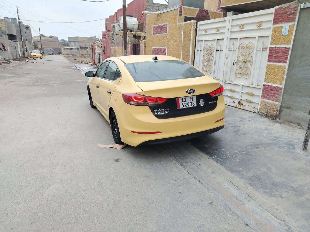 السلام عليكم للبيع موديل 18 فول لمتدد ماشيه 196 حادثها بالصور تبديل جاملغ وبنيد السعر 125 وبيها مجال للأستفسار ***********
