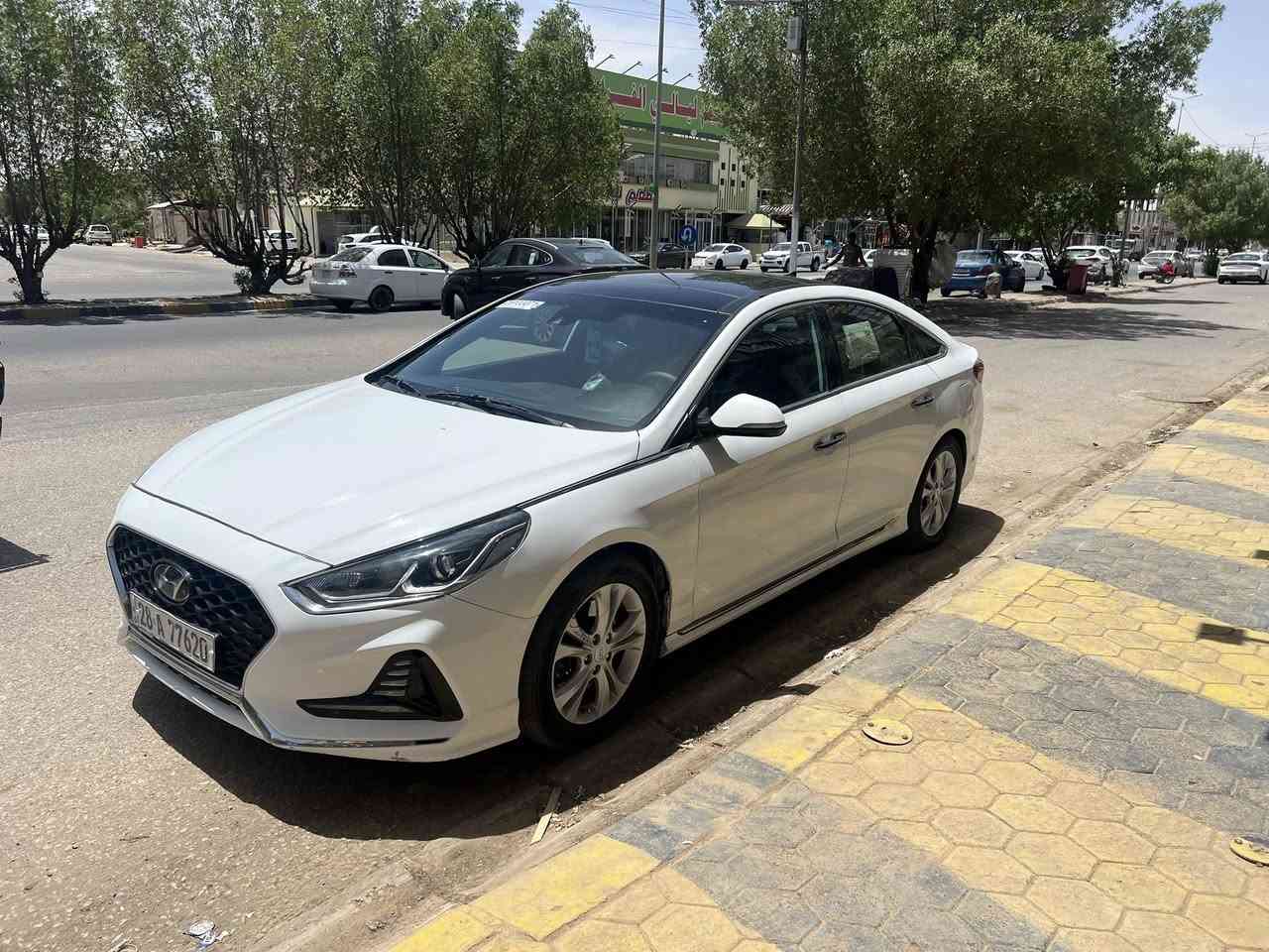 سلام عليكم
سوناتا 2018 فول موصفات بنوراما كشنات جلد تبريد تدفئه تبريد خلفي  كشنات  كهرباء برد خلفيه بلادي  ذاكره شفتات ستيرن سايد بريك بصمه مكينه 2.0تيربو كير 8نمر سياره فولل كلهن بيها تبريد ومكينه وحداديه وكير جدد سياره بيها حادث جاملغ وبنيد وبل عراق بيها صبغات فقط بدون ضربه سياره مال جناي مكانها نجف سعر110 (***********)

