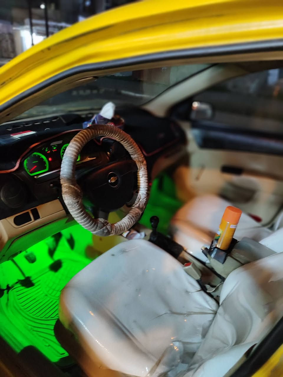 افيو وارد كوري 
2011 
كير ومحرك شرط 
تبريد شغال شرط ثلج 
السعر 35 بيها مجال 
للاتصال ***********
