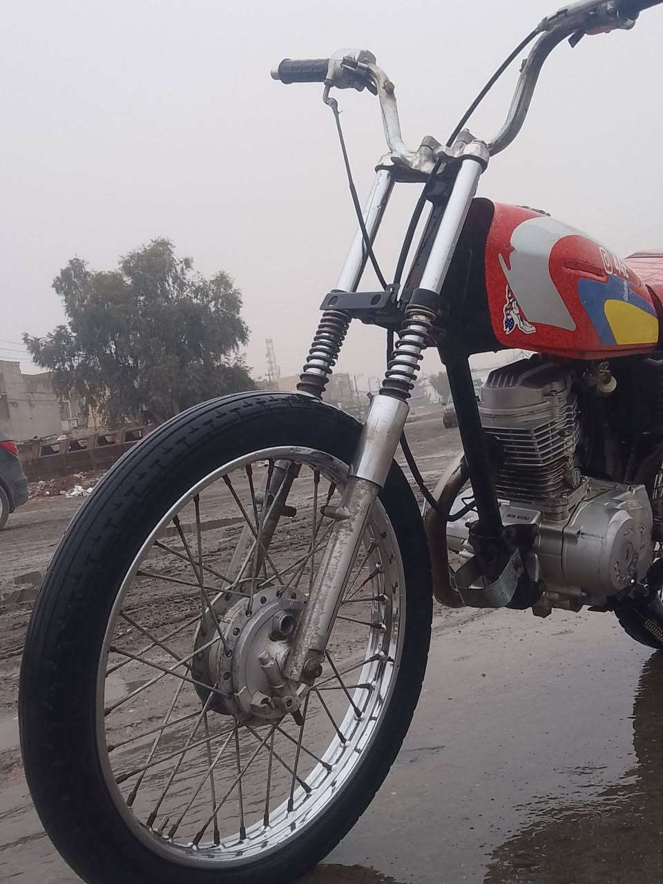 السلام عليكم
السلام عليكم 
ماطور ايراني اربعه كير للبيع 
المكينه ناره شرط لا دخان ولا صرف الماطور رقم1 الويلا جدد التواير جدد الشاصي شرط لا عواج ولا بي قطره لحيم تجي تشغل او تطلع السعر 200او بي مجال قليل


**إذا كنت صاحب هذا الإعلان وتريد حذفه لأي سبب، رجاءا أرسل رسالة إلى الدعم الفني**