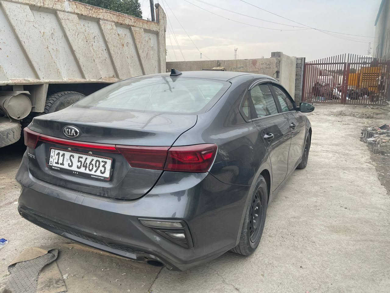 السلام عليكم كيا فورتي مديل ٢١ الحادث بالمنشور ماشيه ١٠٨ ميل السعر ١٢٥ ورقه رقم ***********
