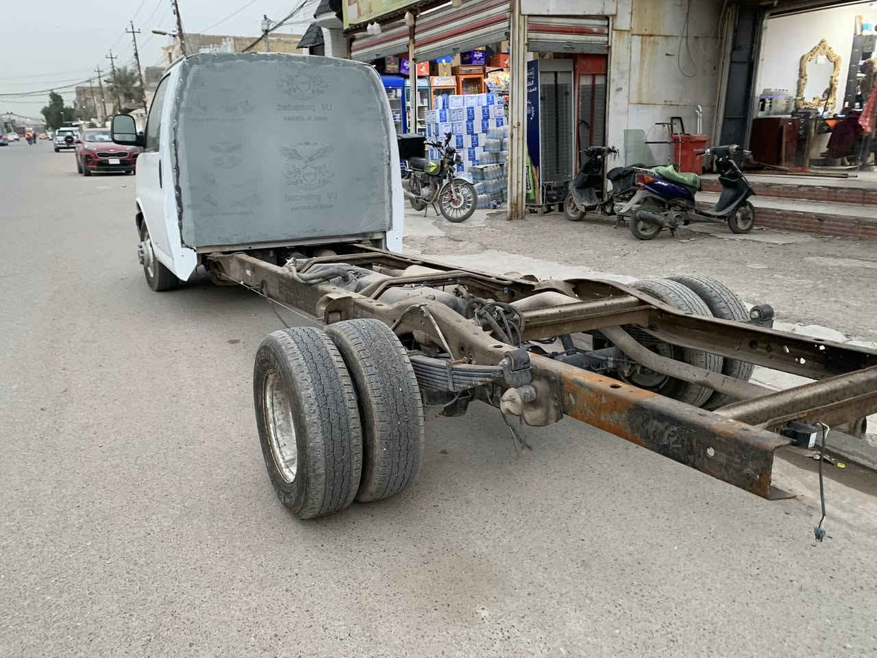 يالله
جي ام سي سفانه محرك ٦٦٠٠ قماره وشاصي
منفيس ٢٠٢٣
هاف لوري اصلي دبل تاير اصلي
تريدها حافظه
تريدها سطحيه
تريدها ثلاجه
طول الشاصي ٤ متر ونص
يعني لا ترجيع مجموعه ولا هم يحزنون
السعر ١٩٠ ورقه بدووووون رقم
***********
للعلم المنفيس داخله قماره وشاصي
٣ طن
تحياتي للجميع
