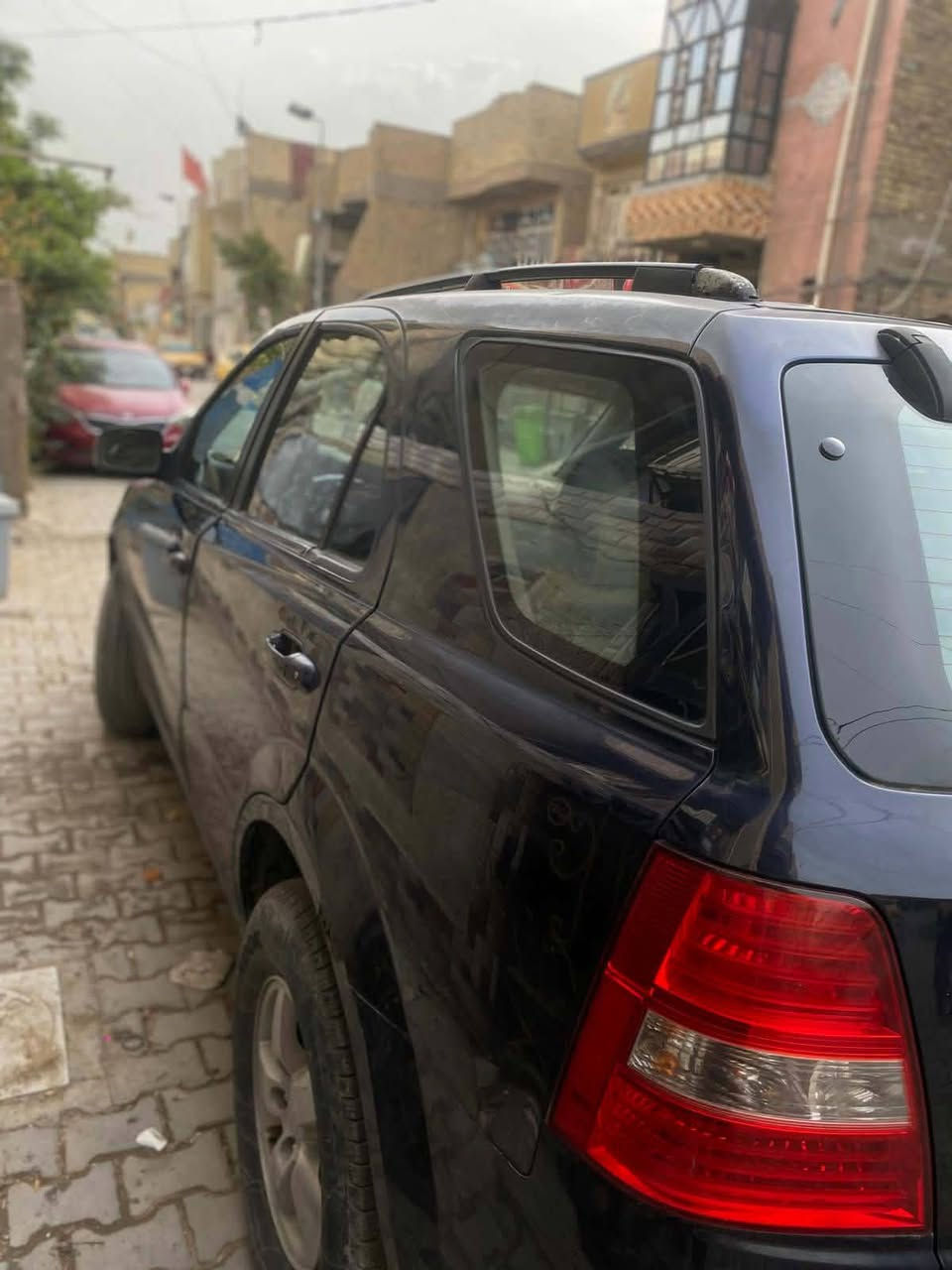 السلام عليكم كيه سورنتو أمريكي موديل 2009 كير مكينه كله جديد كهربائيات كله شغاله رقم بغداد بسمي تبريد شغال محرك 3300 تخم تاير حداديه 80% شاشه كامره خلفيه حساس خلفي تو ويل مكان بغداد السعر 85 وبيه مجال مكلف بالنشر ***********
