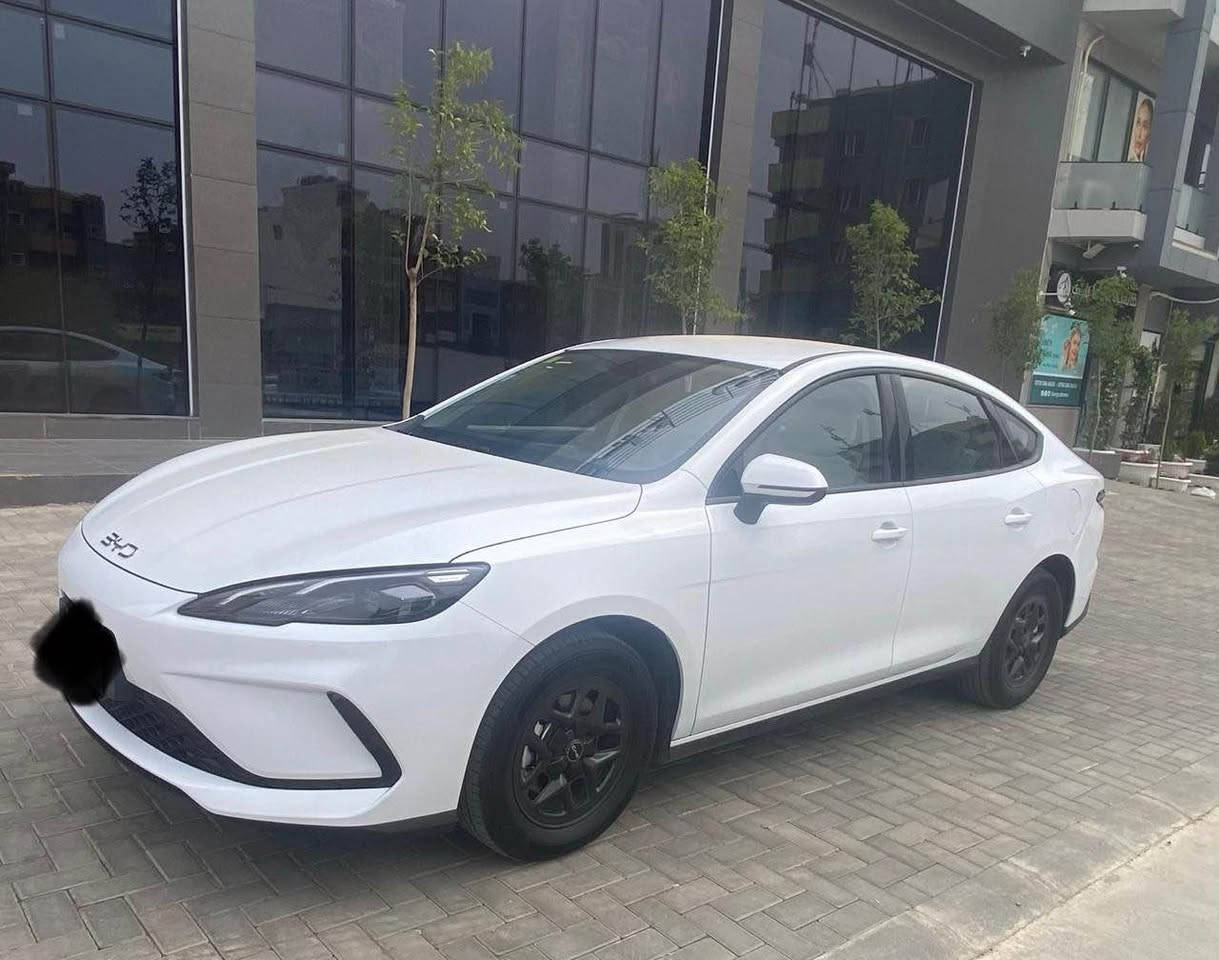 Byd seal 05  2025
بەناوی خوای گەورە 
Byd seal 05 
مۆدێل ٢٠٢٥ 
سەیارەكە ٥ هەزار ڕۆشتوە 
بەرگە كوشن و گاعی سەر دۆسەی تێ گیراوە
بەرگی سوكان و سەر داشبوڵی بۆكراوە
سەیارەكە زۆر پاك و جایزە ڕەقەم كراوە بە ناوی خۆمانەوەیە 
یەك دوو شوختی بچوكی هەیە جێی باس نیە 
سعری ١٣٧ وەرەقە و مەجالێكی برایانە 
گەر مشتەریت تەلەفون بكە 
سلێمانی 
0771 949 0087 السليمانية, العراق
