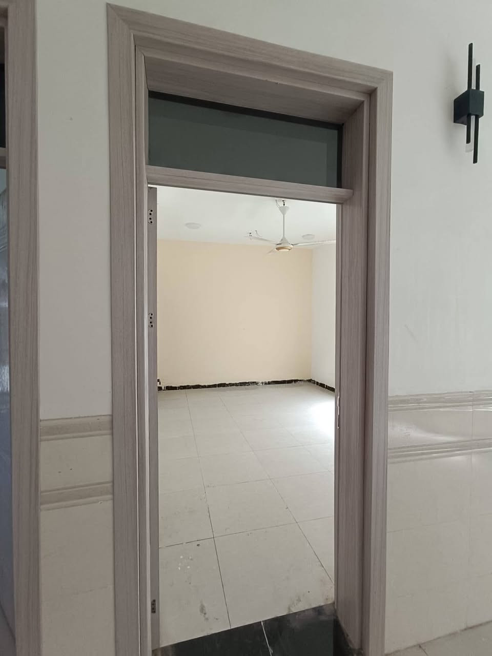 سلام عليكم
بيت علئ طريق السنيه قرب موكب سيد يوشع يم عامود636 البيت مساحته 700متر يبعد عن الشارع 300 متر
اي استفسار ع هاذا الرقم
***********
