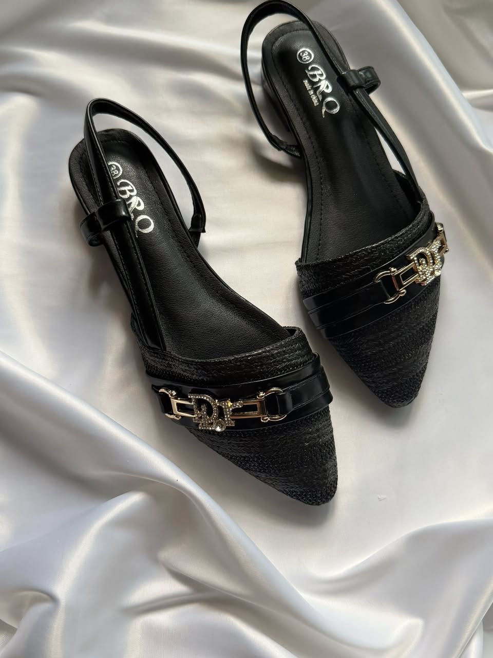 جديد روز 🌹🌹🌹
متوفر خدمة توصيل 🌹


**إذا كنت صاحب هذا الإعلان وتريد حذفه لأي سبب، رجاءا أرسل رسالة إلى الدعم الفني**